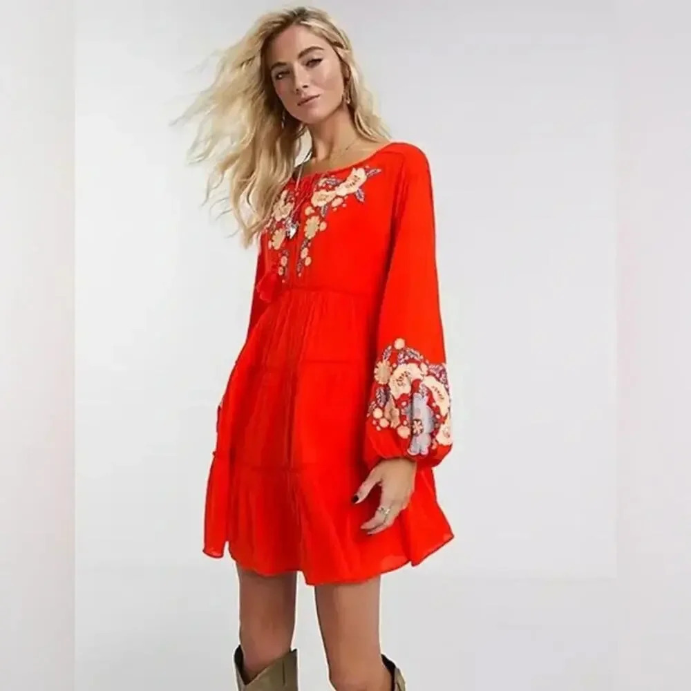 FREE PEOPLE Spell On You Embroidered Keyhole Dress in Poppy Size Small Boho